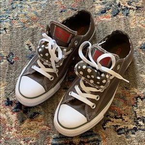 Converse Low Top Sneakers BNWOT Women’s SZ.7